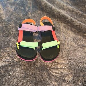 New without tags. Girls‎ size two Children’s place strap sandals.